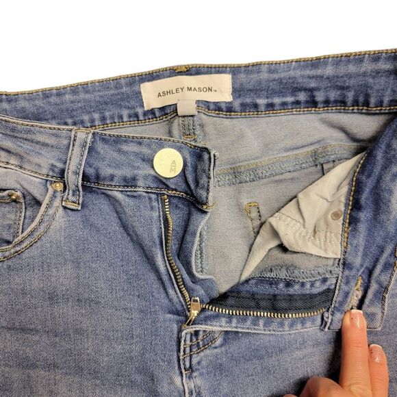 Ashley Mason Blue Denim Faded Skinny Ankle Cropped Jeans - Picture 5 of 11